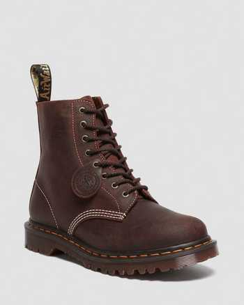 1460 Made in England Wax Commander Lace Up Boots